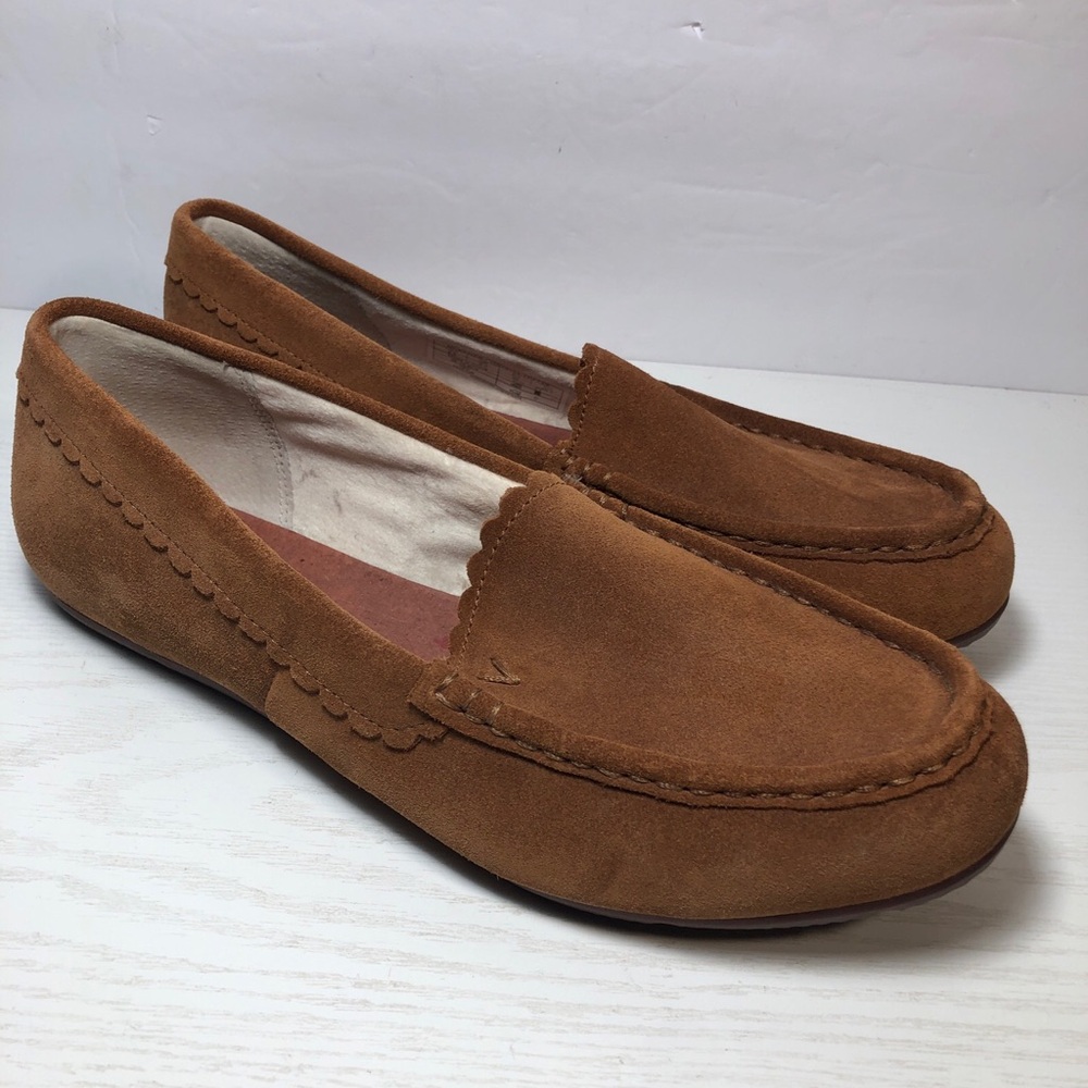 Vionic McKenzie Suede Loafer Moccasin Sand Women’s Size 8.5